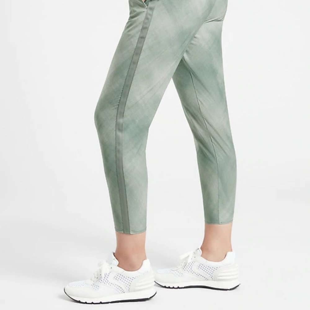 Athleta Nolita Slim Tapered Printed Crop Pant size 16 Grey - Picture 9 of 10